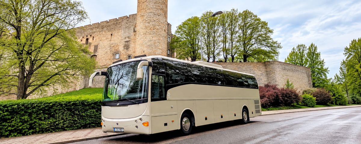 Hõbekotka reisibuss